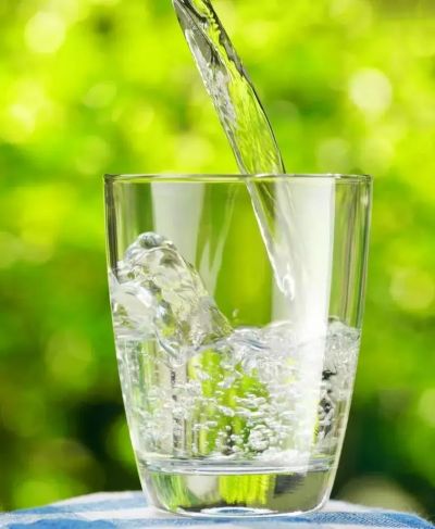 喝水太多也会引起水中毒吗？